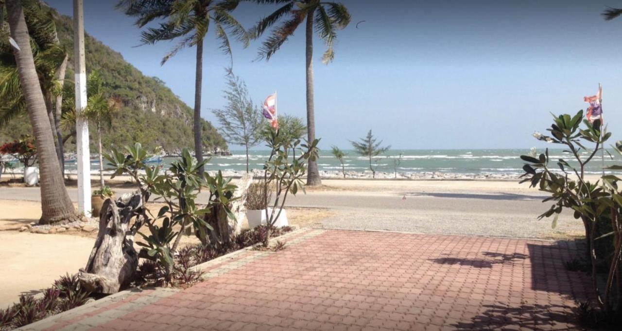 The Beach Boutique Resort Ban Pak Nam Pran Екстериор снимка