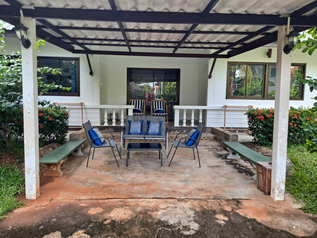 The Beach Boutique Resort Ban Pak Nam Pran Екстериор снимка