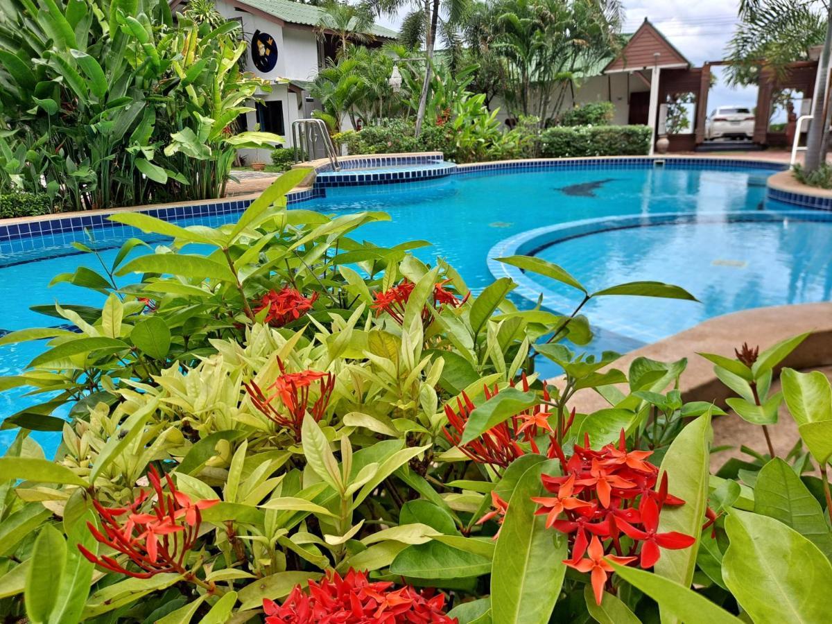 The Beach Boutique Resort Ban Pak Nam Pran Екстериор снимка