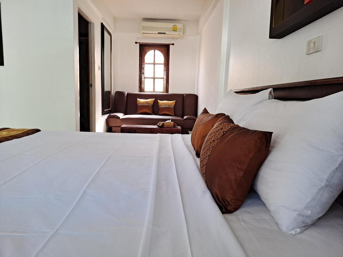 The Beach Boutique Resort Ban Pak Nam Pran Екстериор снимка