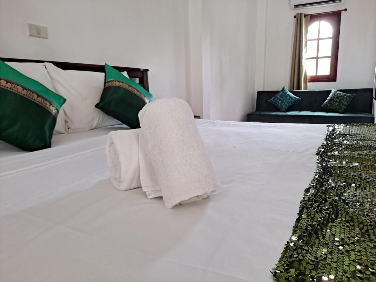 The Beach Boutique Resort Ban Pak Nam Pran Екстериор снимка