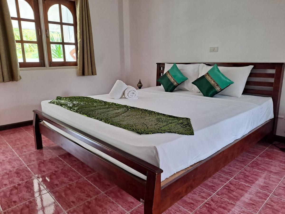 The Beach Boutique Resort Ban Pak Nam Pran Екстериор снимка