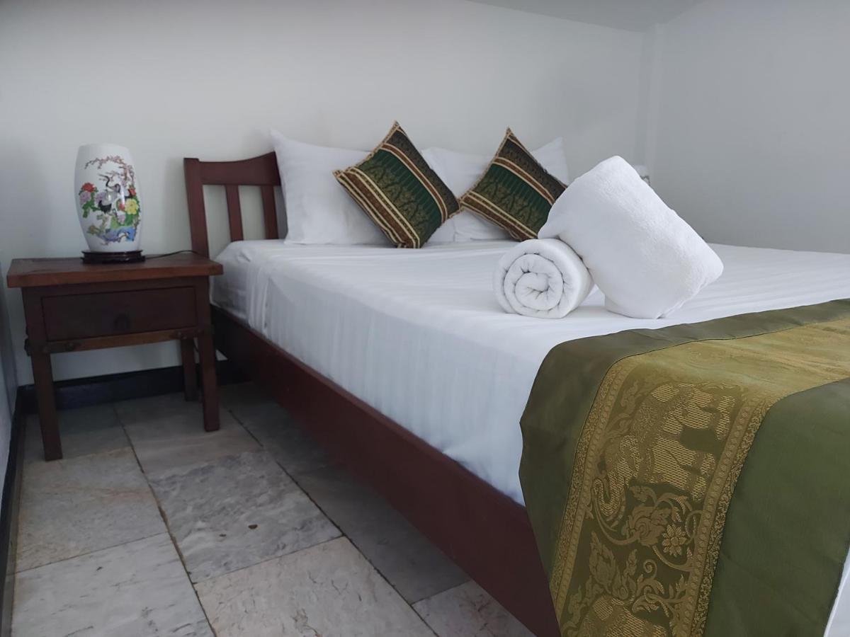The Beach Boutique Resort Ban Pak Nam Pran Екстериор снимка